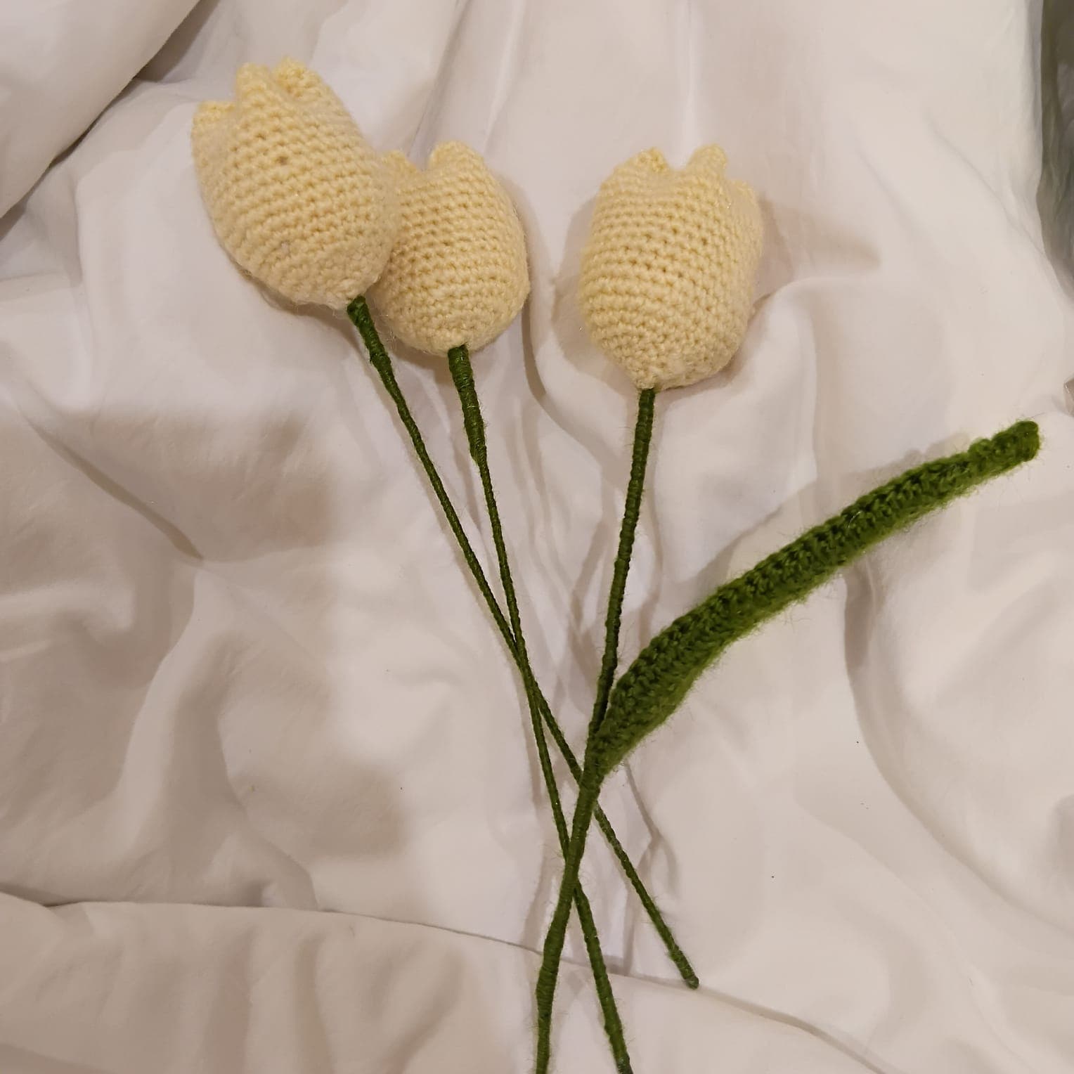 Jumbo Ivory Bouquet
